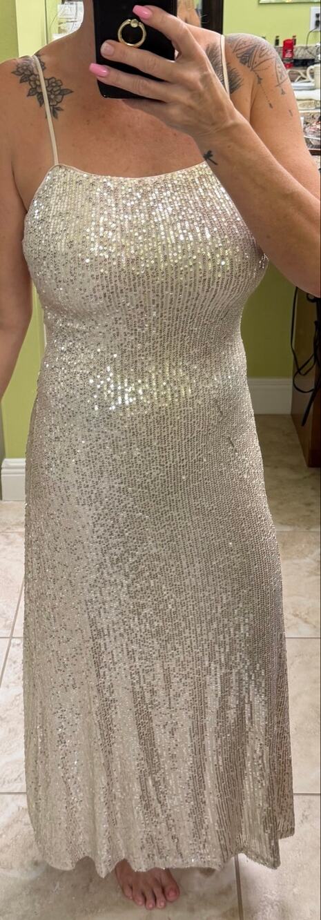 Lost + Wander Etoile Midi Dress Medium NWT $110 Retail cut out back formal